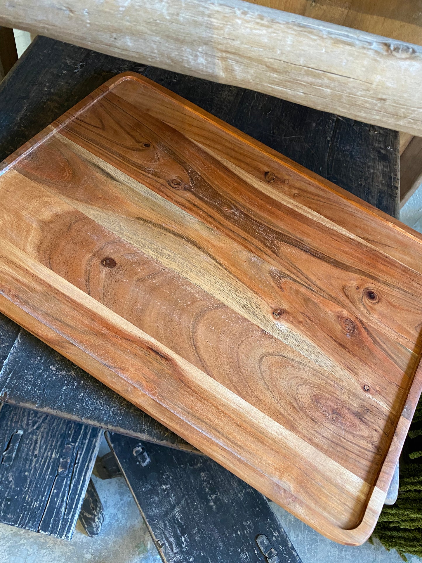 Plateau en bois d’acacia